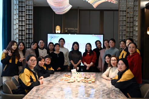 热辣春日 滚烫人生丨威廉体育股份妇女节活动温暖来袭