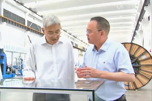江西省委书记尹弘到威廉体育电缆（江西）调研